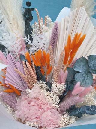 Ltd Edition Sunset Dried Bouquet ๐