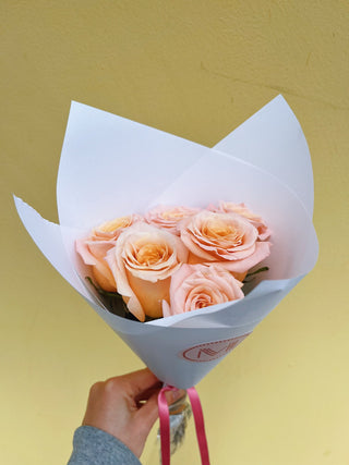 6 Stems Of Peach Shimmer Roses