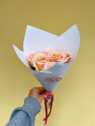 6 Stems Of Peach Shimmer Roses