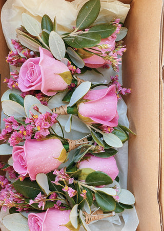 Buttonhole / Pin On Corsage - MUD Urban Flowers