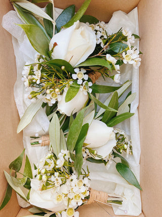 Buttonhole / Pin On Corsage - MUD Urban Flowers