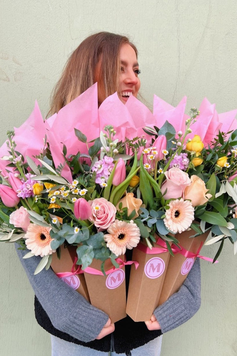 SameDay or Scheduled Flower Delivery in Glasgow Mud Urban Flowers