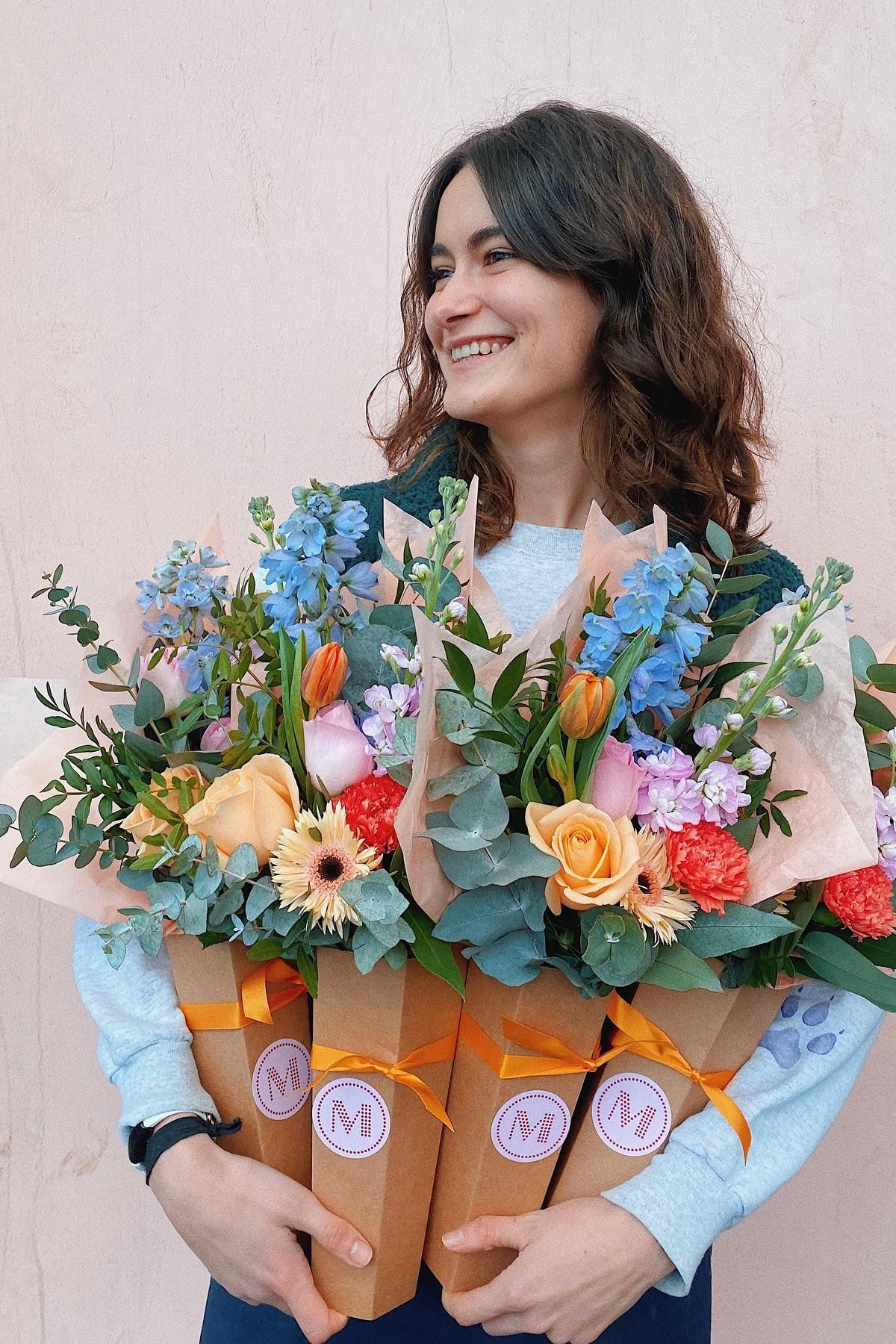 SameDay or Scheduled Flower Delivery in Paisley Mud Urban Flowers