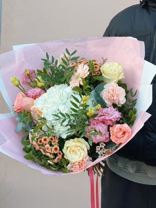 La La Land 🎷 Signature Bouquet