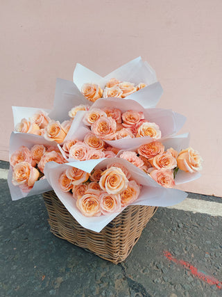 Peach Shimmer Roses Bunch