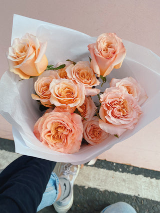 Bunch Of Peach Shimmer Roses